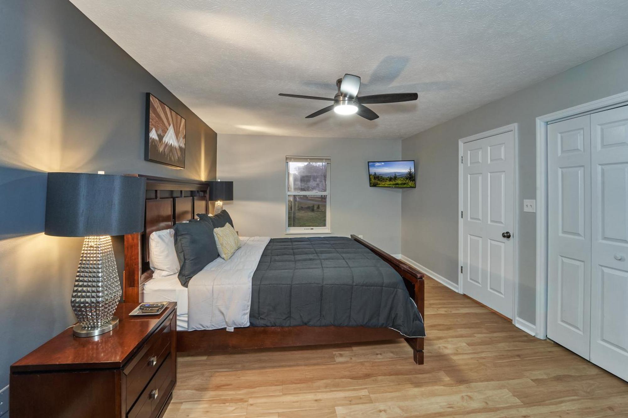 Entertainment Galore! Luxurious Property, Spectacular & Peaceful Setting, Great Location, Close To Major Attractions!! Pigeon Forge Buitenkant foto