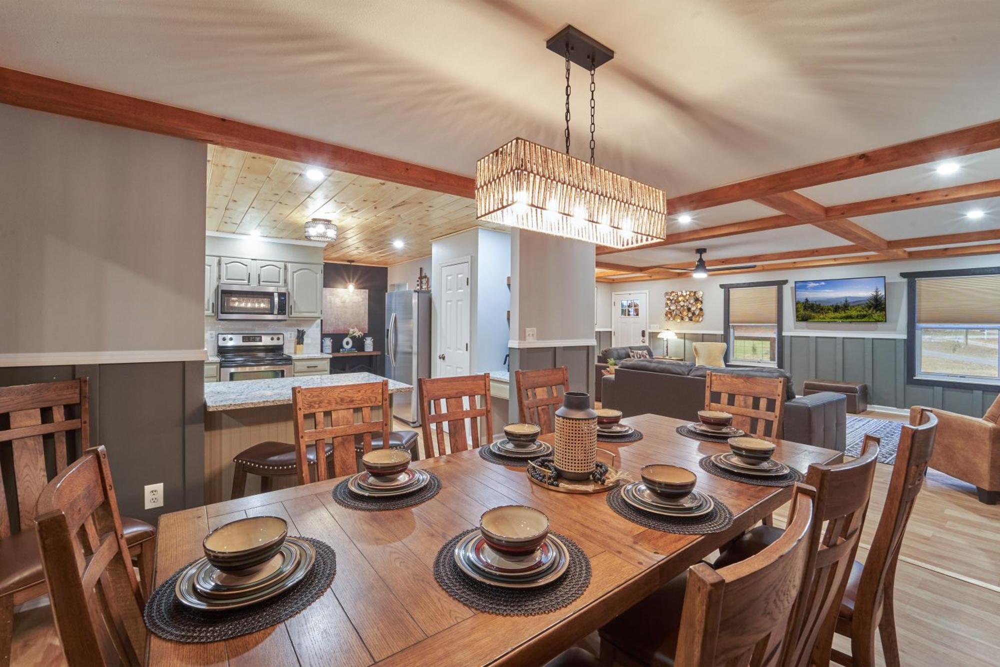 Entertainment Galore! Luxurious Property, Spectacular & Peaceful Setting, Great Location, Close To Major Attractions!! Pigeon Forge Buitenkant foto
